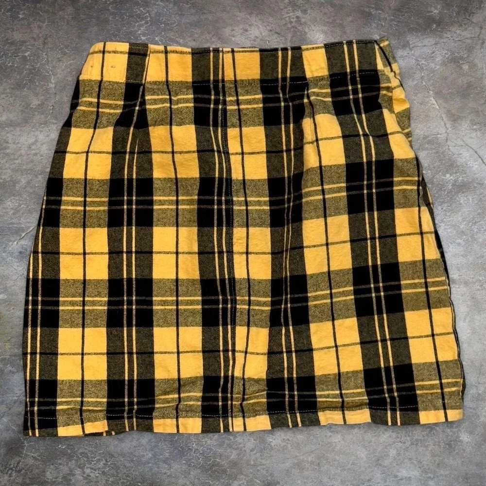 Hollister Yellow Plaid Skirt Women's Size XS Academia Preppy Casual City